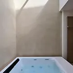 Sideros - Dimora Di Benessere Con Idromassaggio 