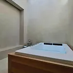 Tatil Evi Sideros - Dimora Di Benessere Con Idromassaggio 